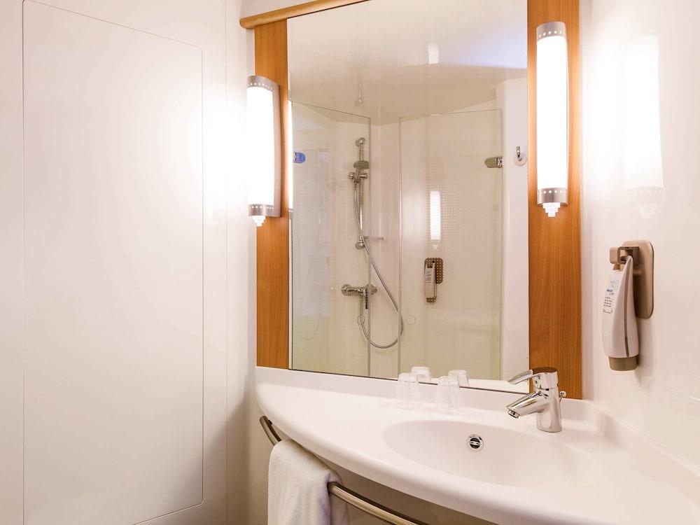 ไอบิส เครย-ซูร์-อวส Hotel Villers-Saint-Paul ภายนอก รูปภาพ
