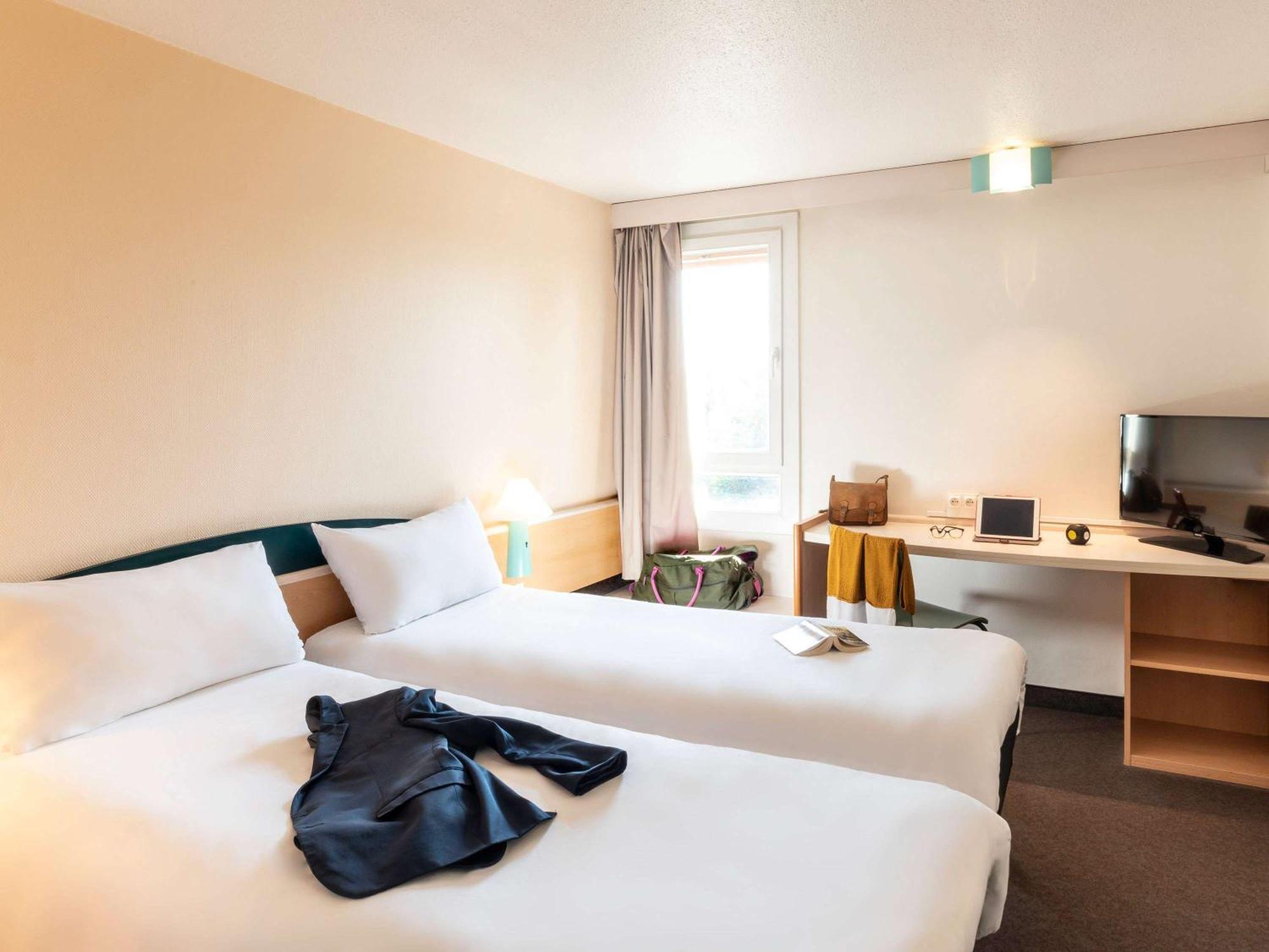 ไอบิส เครย-ซูร์-อวส Hotel Villers-Saint-Paul ภายนอก รูปภาพ