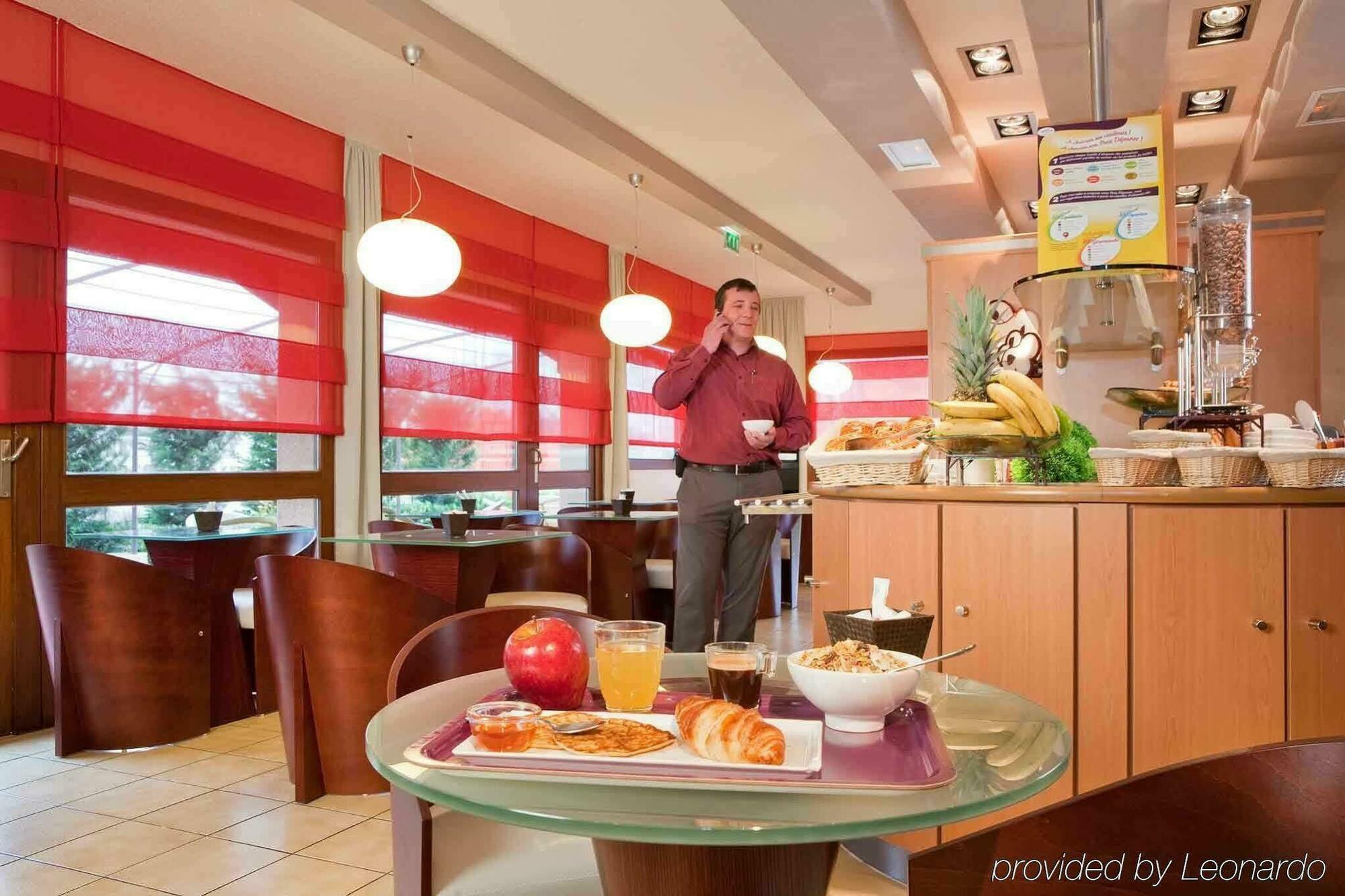 ไอบิส เครย-ซูร์-อวส Hotel Villers-Saint-Paul ภายนอก รูปภาพ